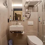 Kazakiwi 호텔 4*