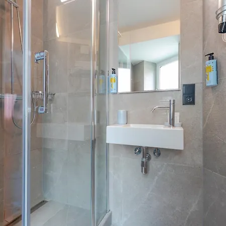 Hotel Kazakiwi 4*