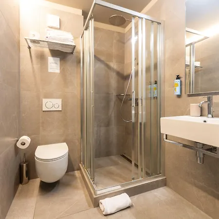 Kazakiwi ルクセンブルク